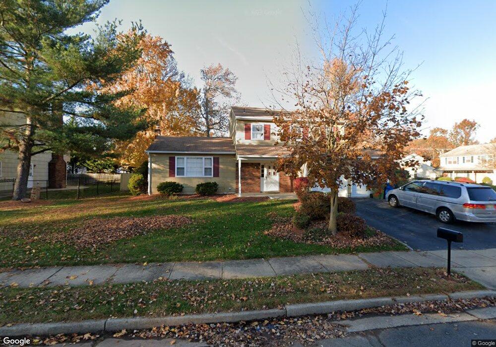 11 Whittier St, Edison, NJ 08820 - photo 1