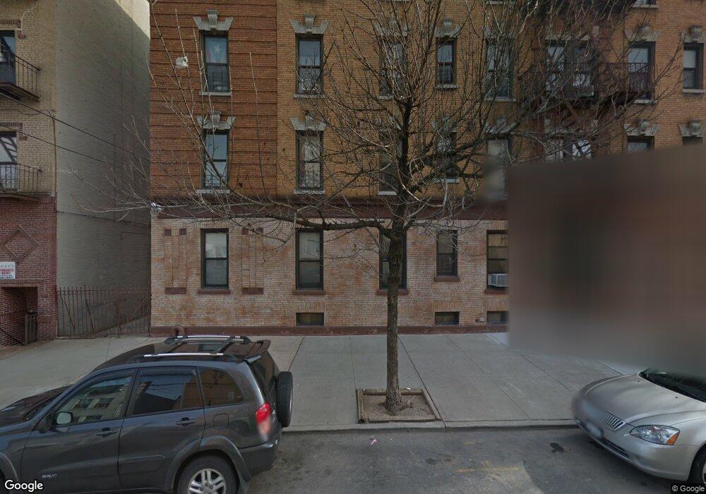 22-73 41st St unit 22, Astoria, NY 11105 - photo 1