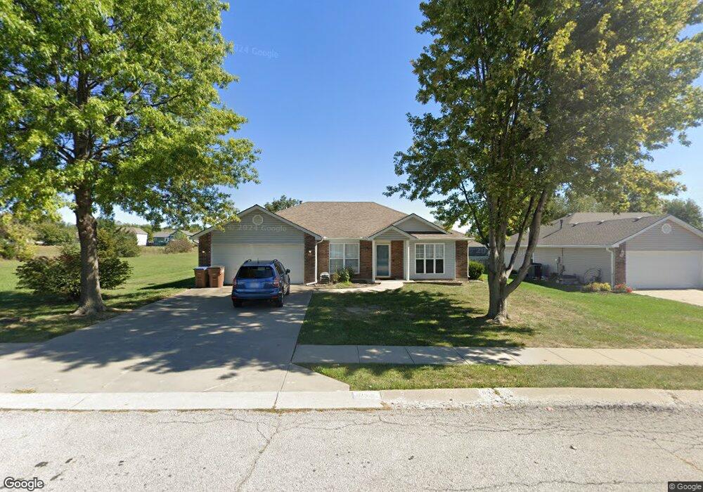 713 Westminster Ct, Raymore, MO 64083 - photo 1
