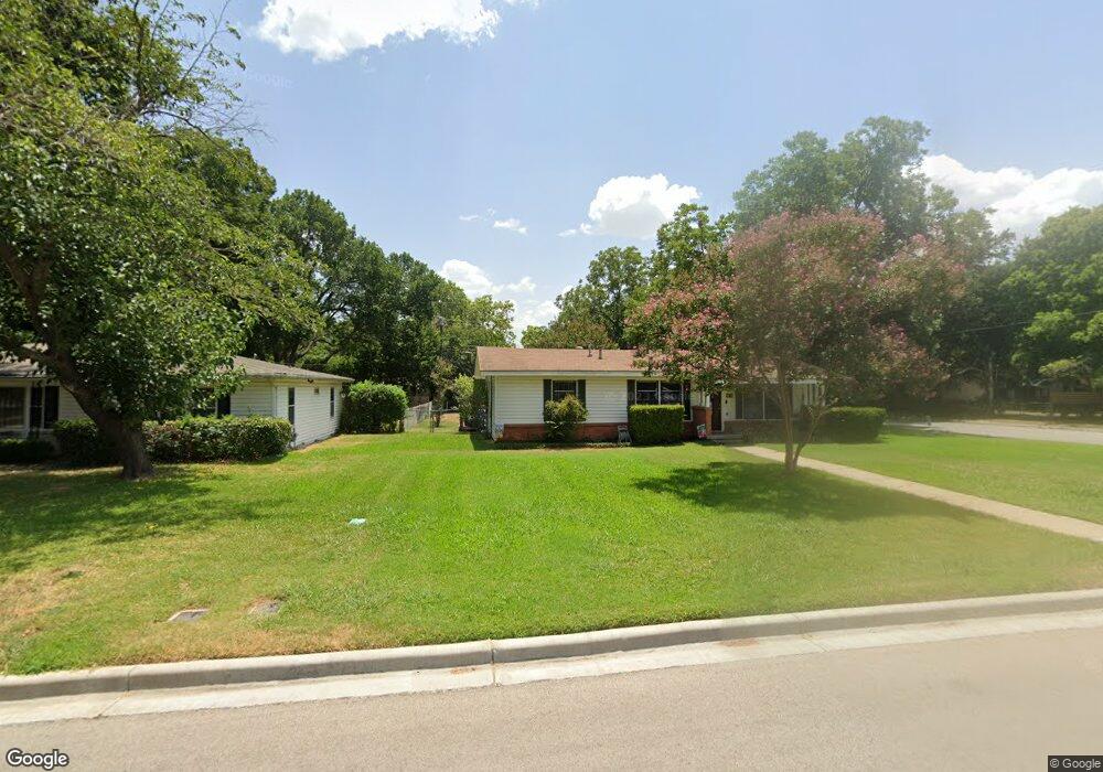 132 Brewster St, Robinson, TX 76706 - photo 1