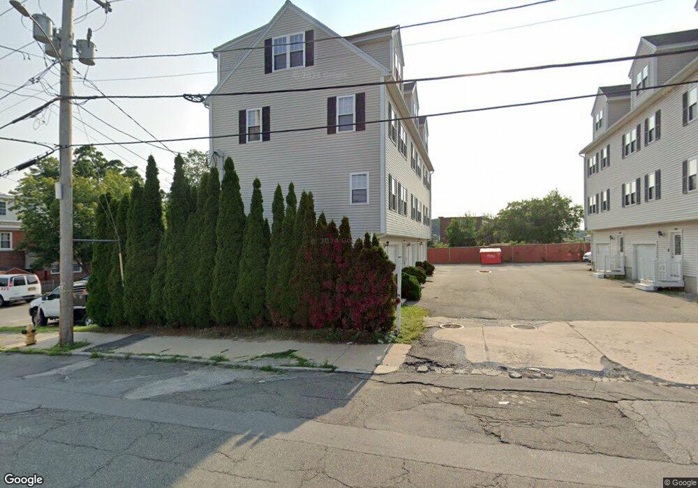 116 Locust St unit 116, Haverhill, MA 01830 - photo 1