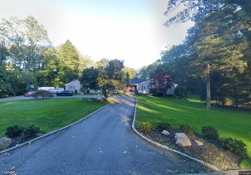 21 Glenby Ln, Glen Head, NY 11545 - photo 1