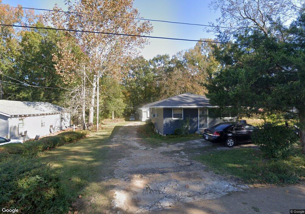 719 12th St, McComb, MS 39648 - photo 1