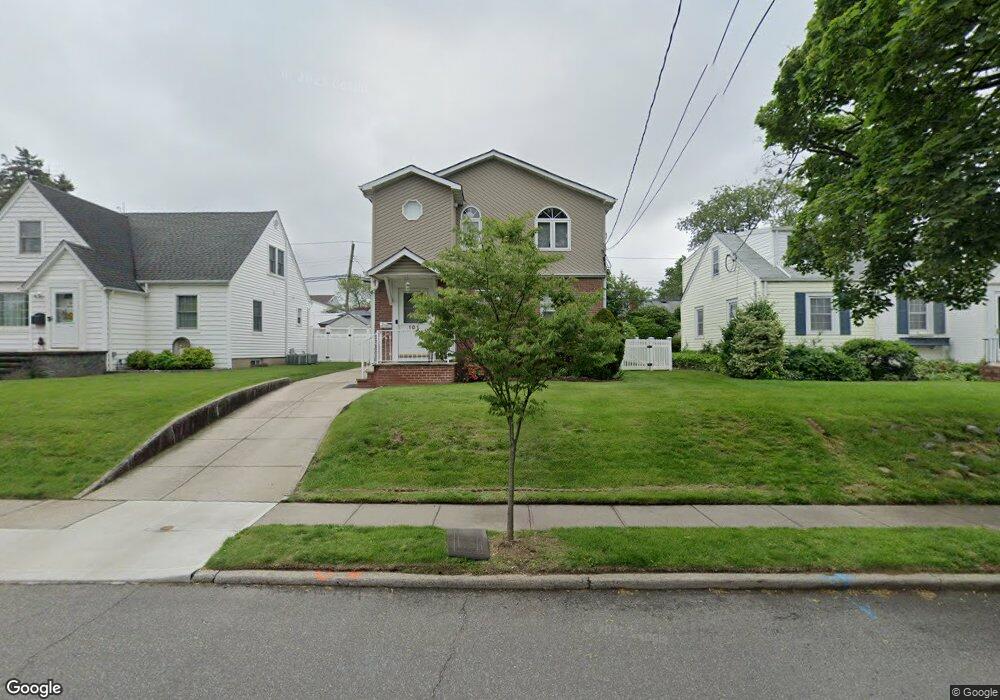 101 Moore St, New Hyde Park, NY 11040 - photo 1