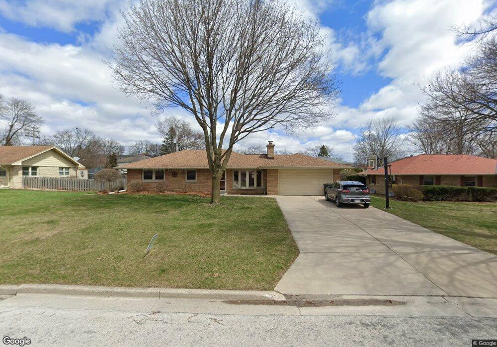 1424 N 117th St, Milwaukee, WI 53226 - photo 1