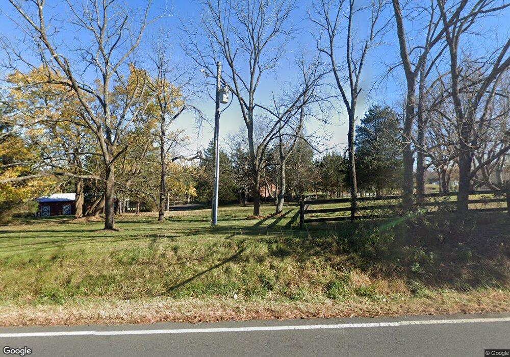 19990 Gleedsville Rd, Leesburg, VA 20175 - photo 1