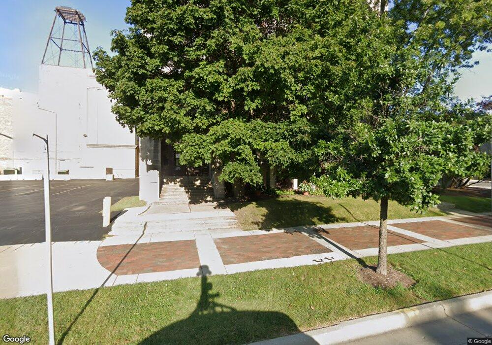 220 N Sheridan Rd, Waukegan, IL 60085 - photo 1