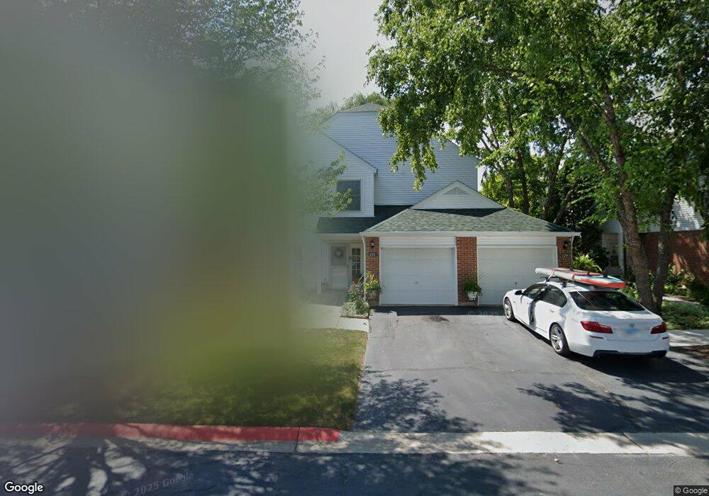 131 Pembroke Cir unit 4B, Lake Bluff, IL 60044 - photo 1