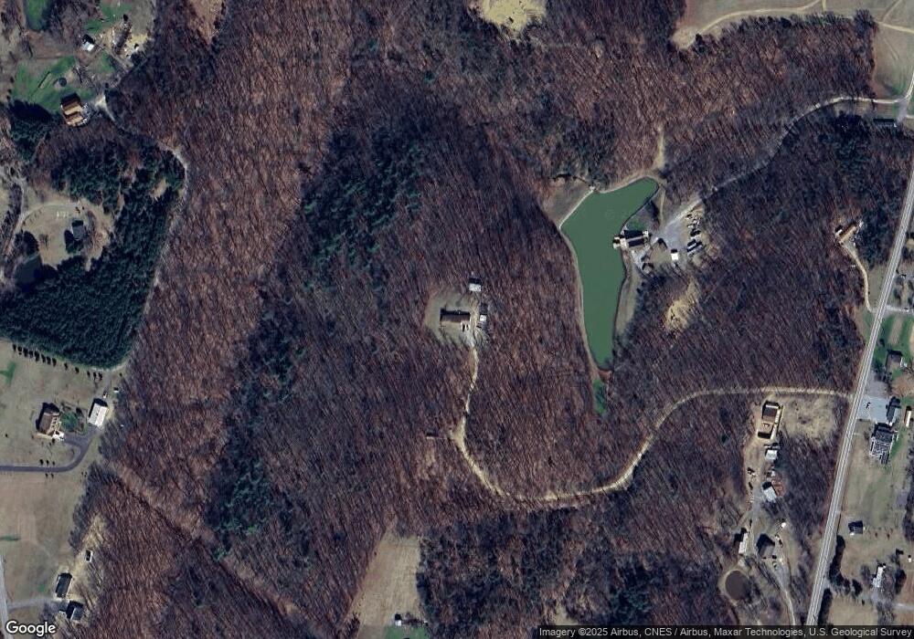 8978 Winchester Grade Rd, Berkeley Springs, WV 25411 - photo 1