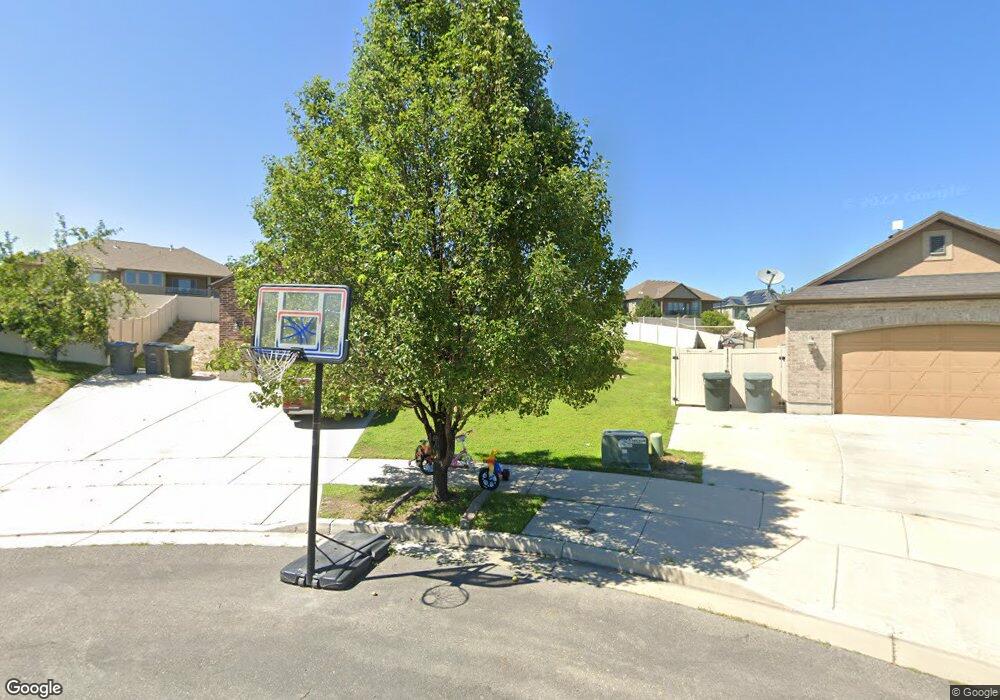 3948 Hopkinton Cir, South Jordan, UT 84095 - photo 1