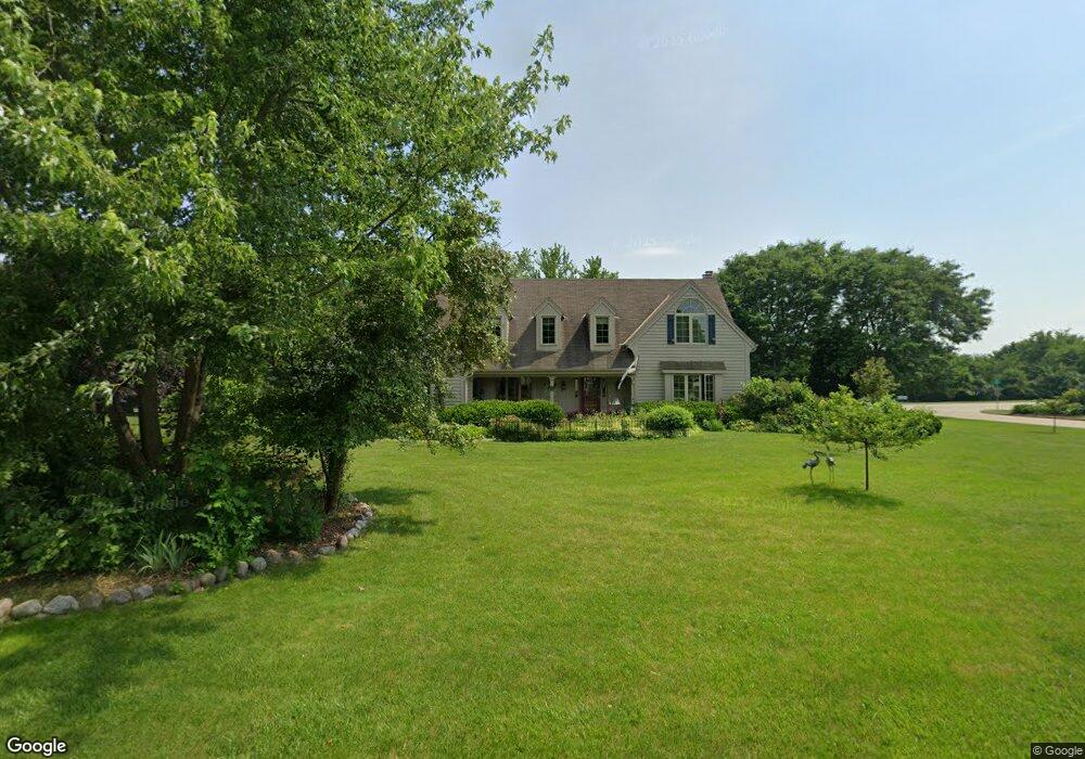 N31W23671 Rough Hill Rd, Pewaukee, WI 53072 - photo 1