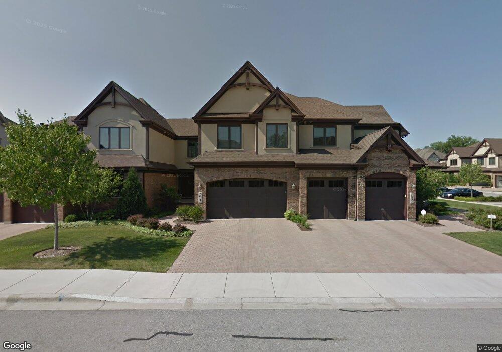 1041 Mackenzie Place, Wheaton, IL 60187 - photo 1