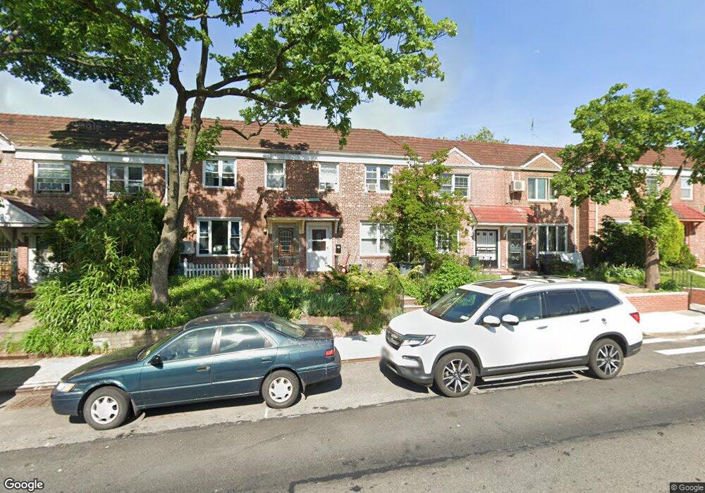 7545 Utopia Pkwy, Fresh Meadows, NY 11366 - photo 1