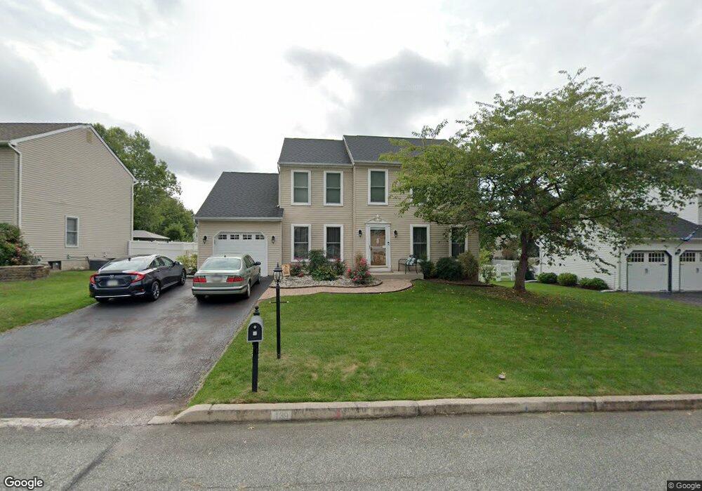 139 Abbey Dr, Royersford, PA 19468 - photo 1