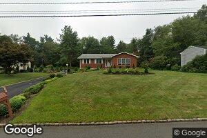 35 Johnson Ave, Gillette, NJ 07933