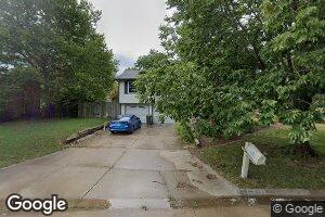 832 Gillespie Dr, Manhattan, KS 66502