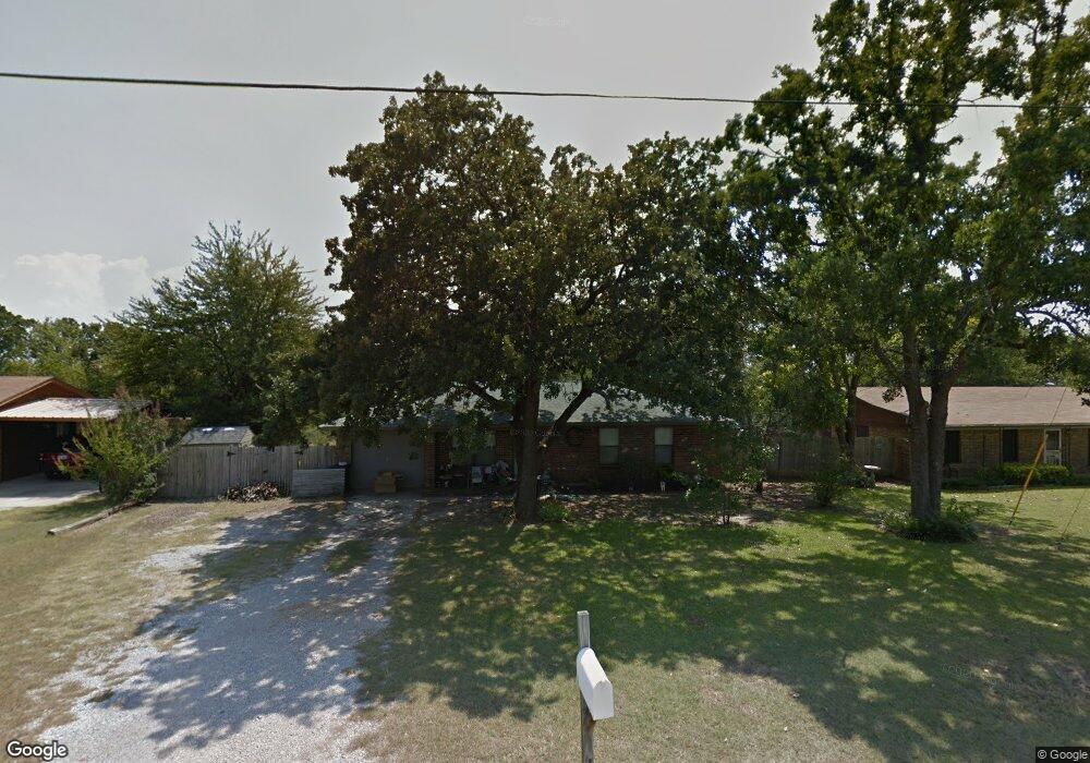 1109 Lee Ln, Azle, TX 76020 - photo 1