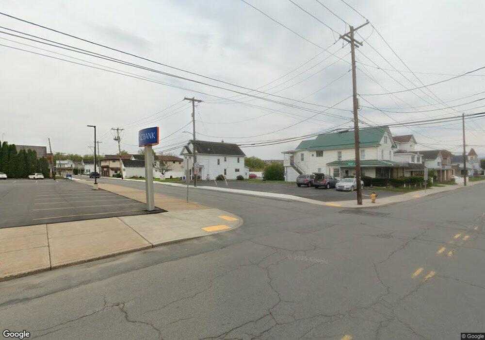 240 Terrace Suite 4 Dr, Peckville, PA 18452 - photo 1