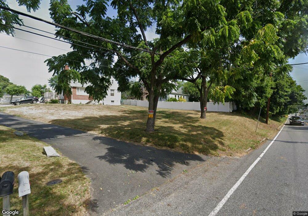 716 S Camp Meade Rd unit B, Linthicum Heights, MD 21090 - photo 1