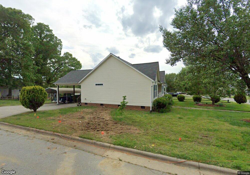 2936 Median Ct, High Point, NC 27260 - photo 1