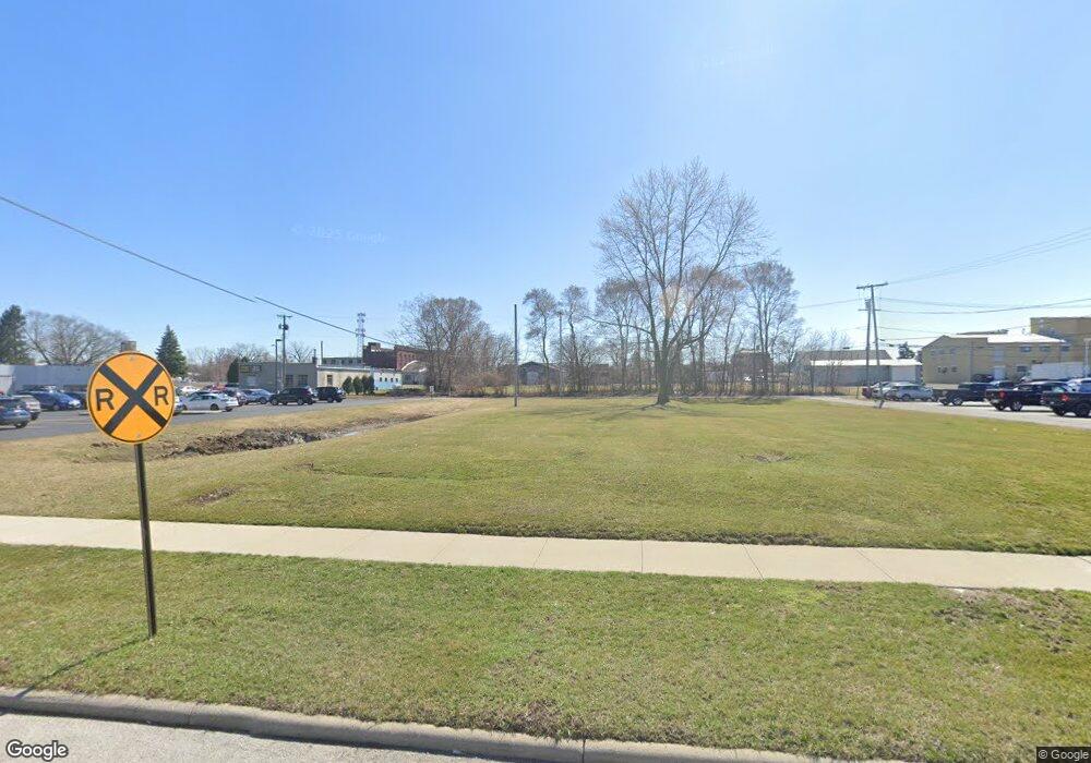 323 E Main Cross St, Findlay, OH 45840 - photo 1