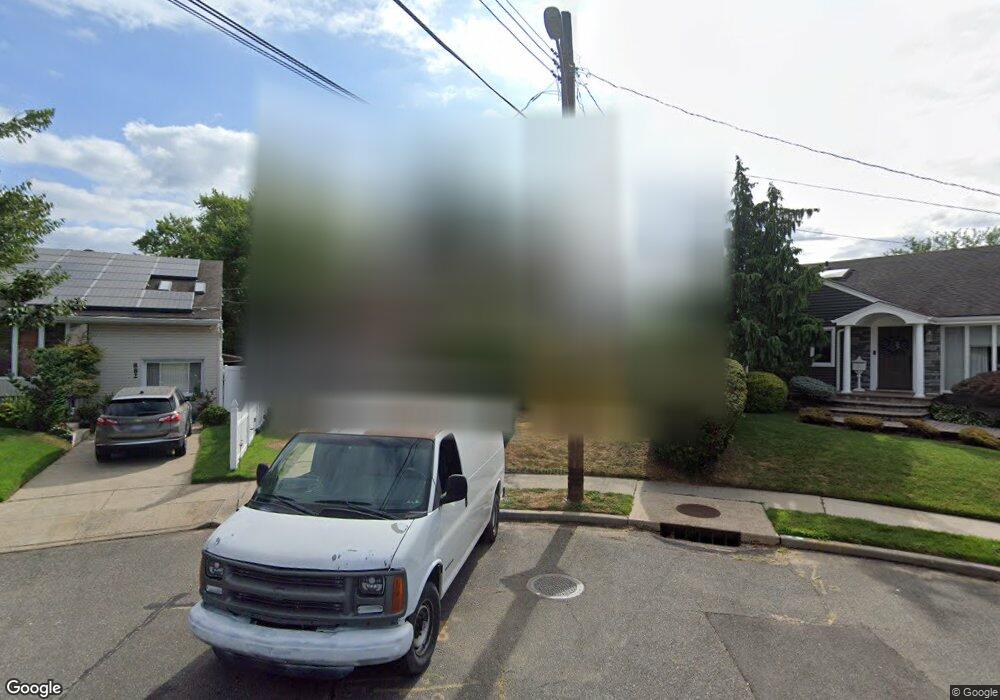 876 Saint Pauls Place, Franklin Square, NY 11010 - photo 1