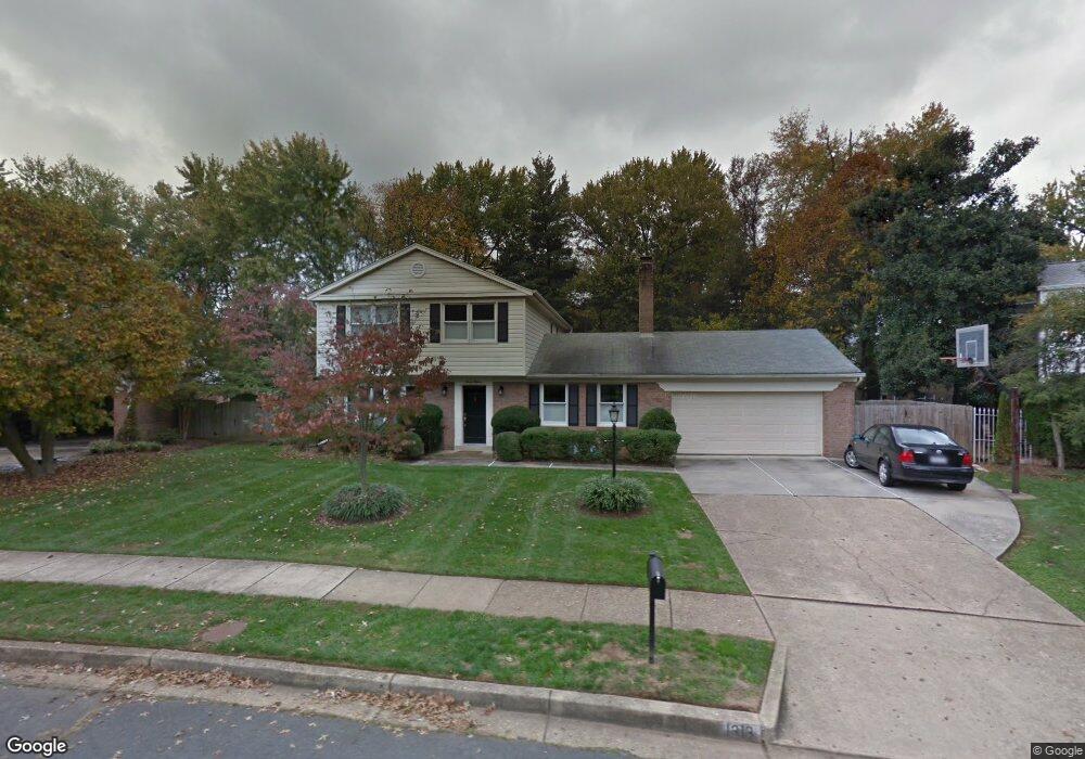 1313 Capulet Ct, McLean, VA 22102 - photo 1