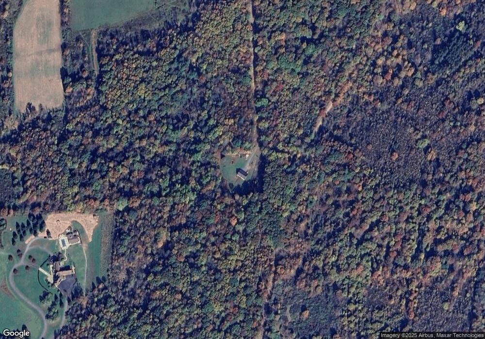 220 Hunter Ln, Monroe Township, PA 18612 - photo 1