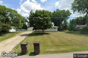 335 S East St, Capron, IL 61012