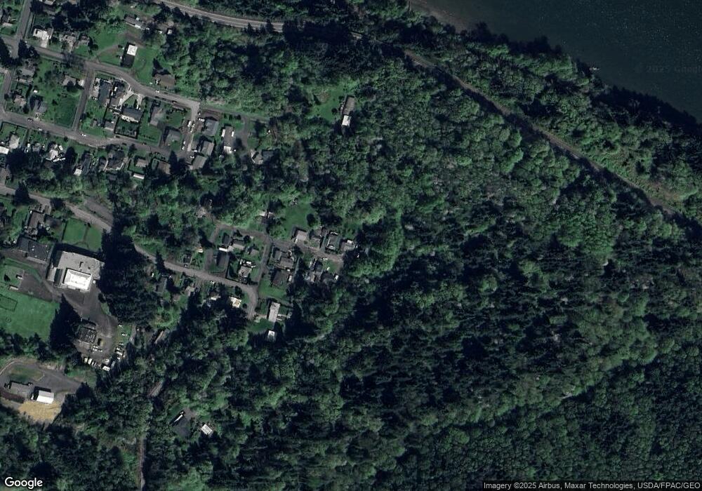 1035 E E St, Rainier, OR 97048 - photo 1