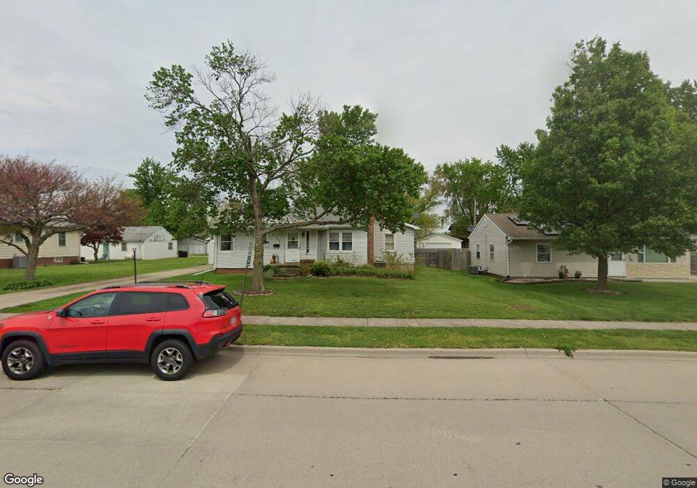 1410 Pulaski St, Lincoln, IL 62656 - photo 1