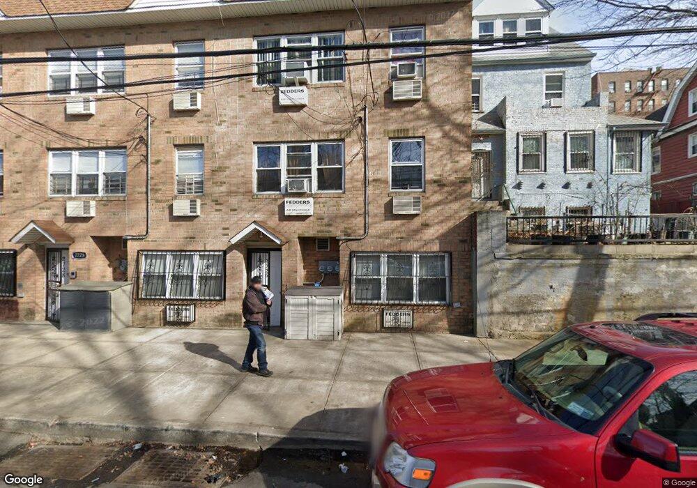 2720 Kingsbridge Terrace, Bronx, NY 10463 - photo 1