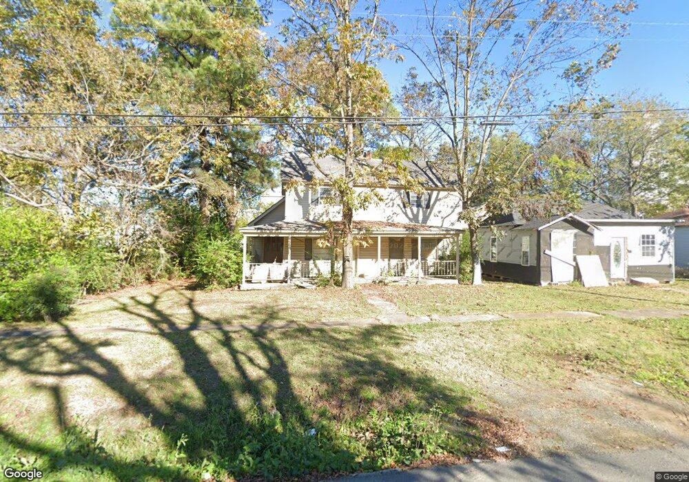 318 W Cleveland St, Stuttgart, AR 72160 - photo 1
