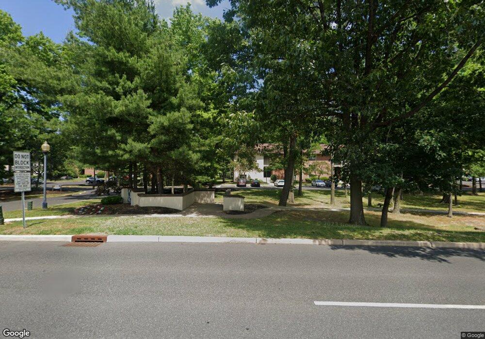 129 Echelon Rd unit 1, Voorhees, NJ 08043 - photo 1