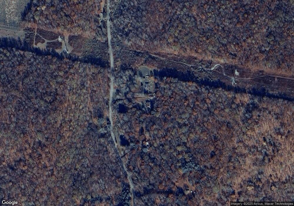 589 N Clove Rd, Millbrook, NY 12545 - photo 1