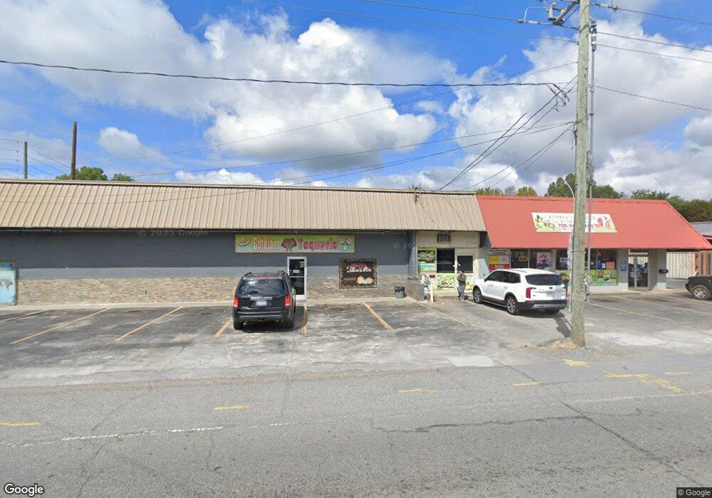 804 N Wall St, Calhoun, GA 30701 - photo 1