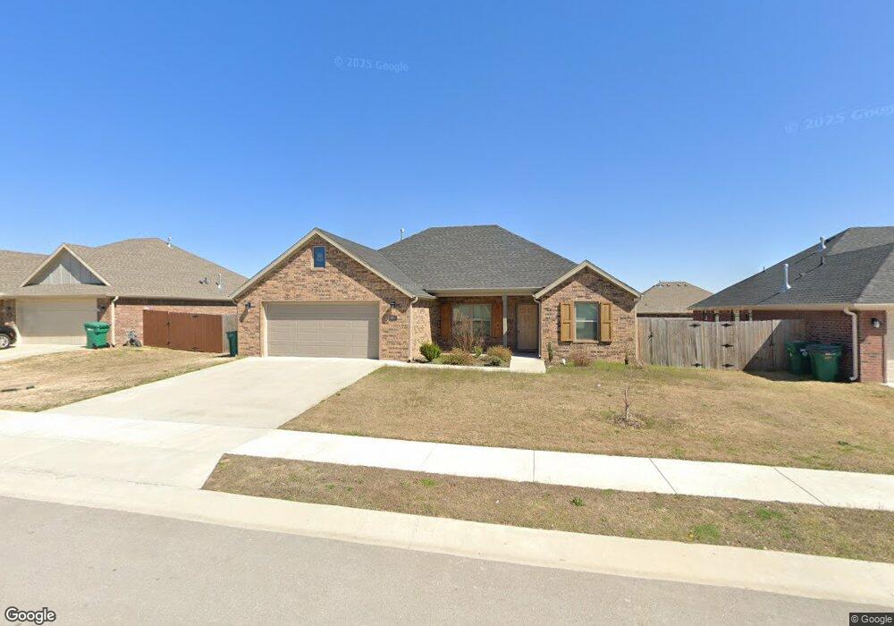 904 Trailwood St, Tontitown, AR 72762 - photo 1