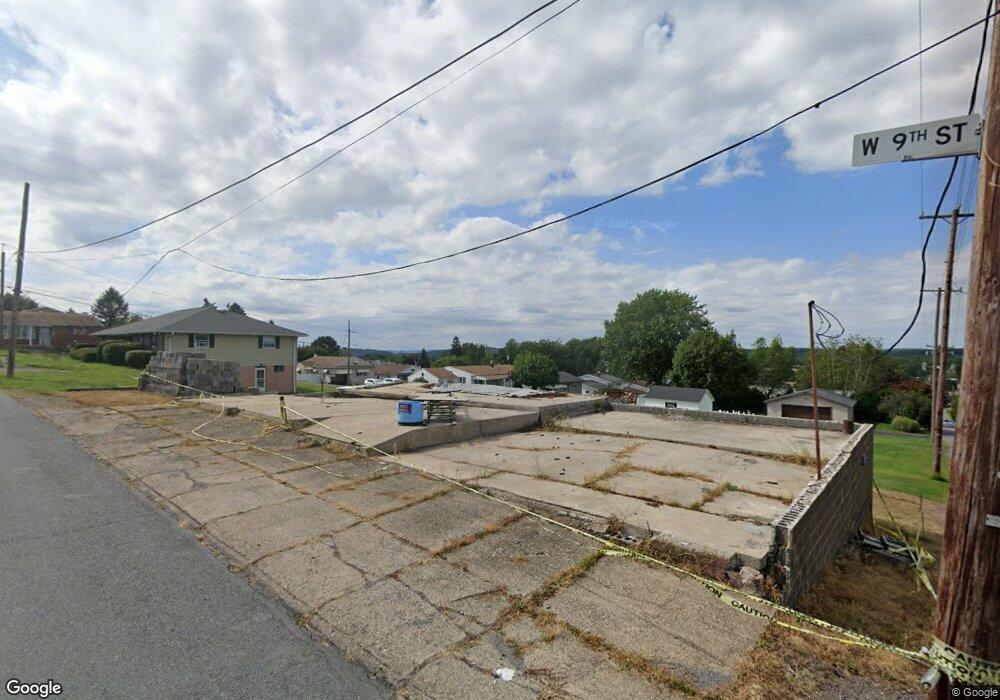 929 W 9th St, Hazleton, PA 18201 - photo 1
