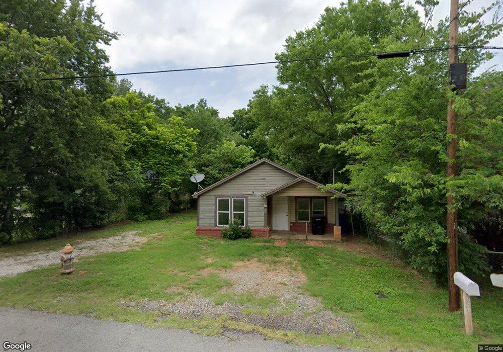 905 W Baker St, Denison, TX 75020 - photo 1