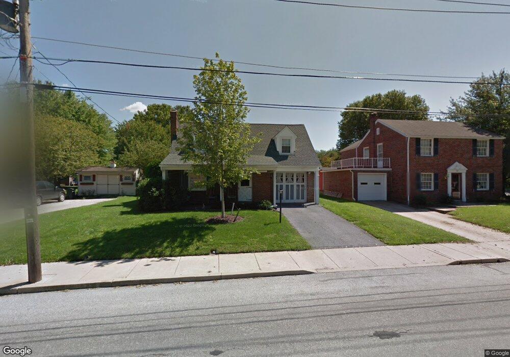 204 W Conestoga St, New Holland, PA 17557 - photo 1