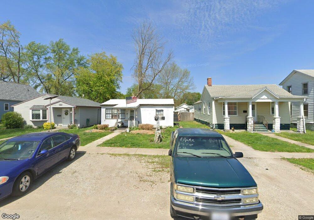 715 N Sherman St, Lincoln, IL 62656 - photo 1