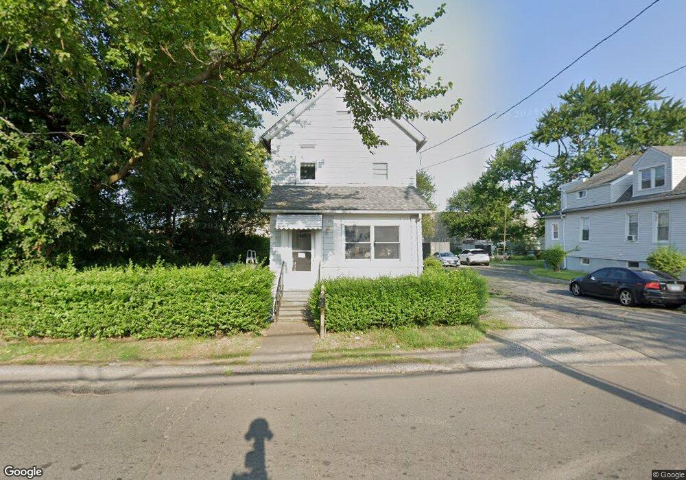 640 Honeyspot Rd, Stratford, CT 06615 - photo 1