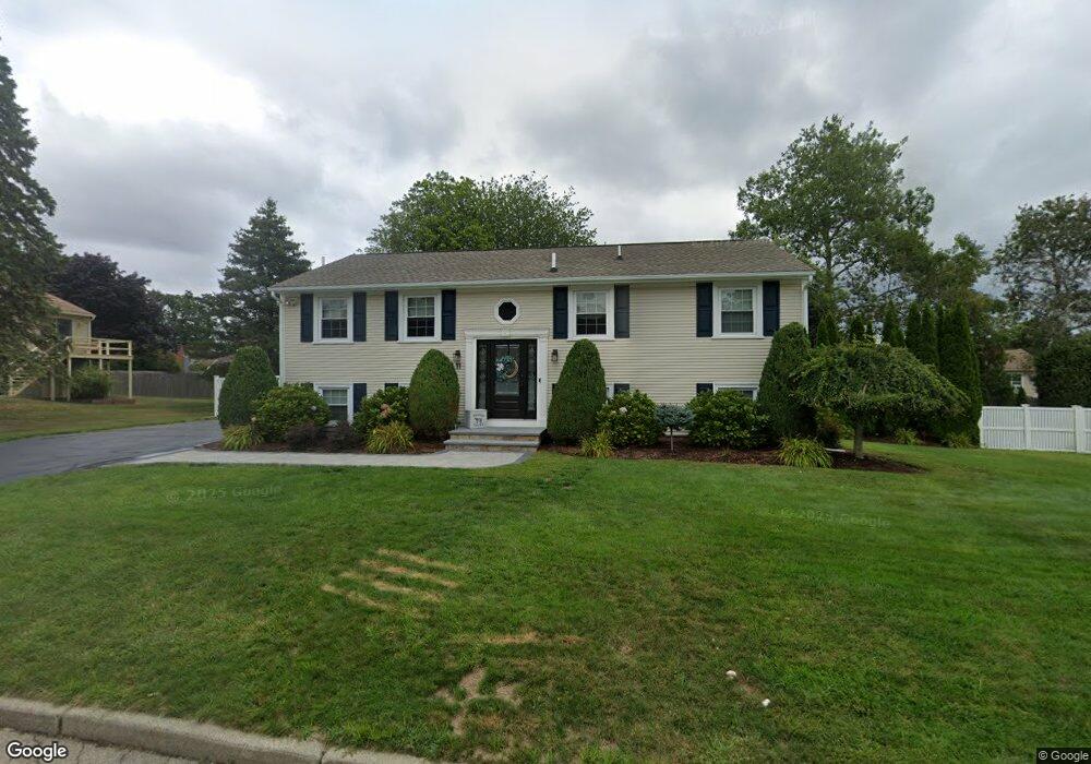 11 Huckleberry Ln, West Warwick, RI 02893 - photo 1