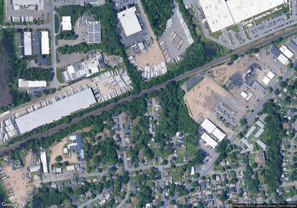 96 Kings Ln, Springfield, MA 01109 - photo 1