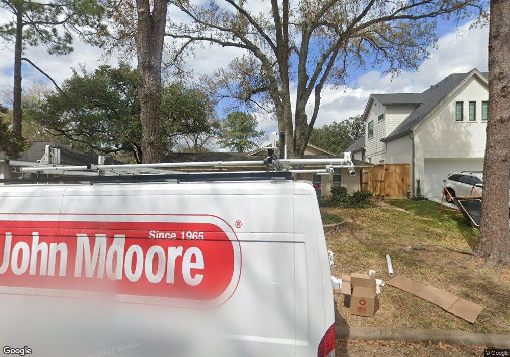 13806 Saint Marys Ln, Houston, TX 77079 - photo 1