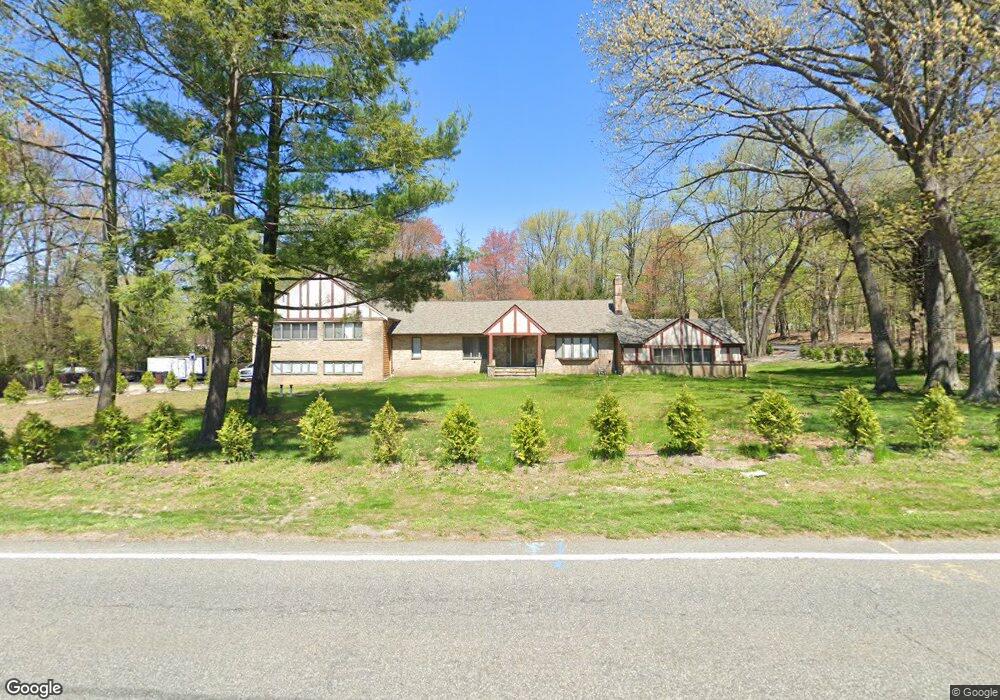 935 Closter Dock Rd, Demarest, NJ 07627 - photo 1