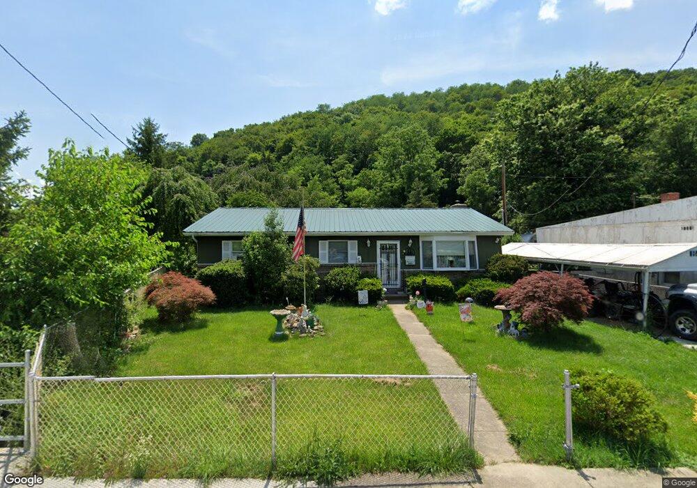 593 W Piedmont St, Keyser, WV 26726 - photo 1