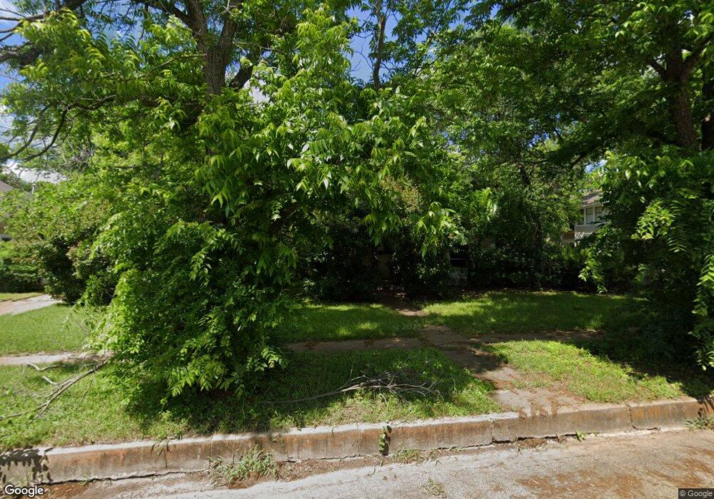 210 Forrest Ave, Cleburne, TX 76033 - photo 1