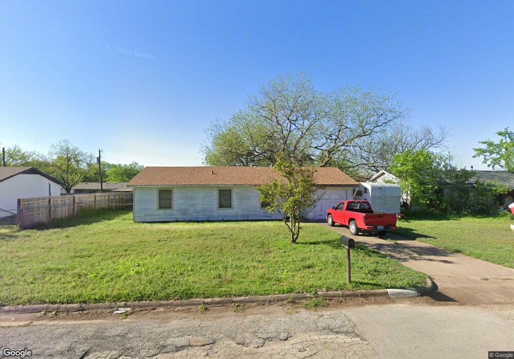 604 E Water St, Weatherford, TX 76086 - photo 1