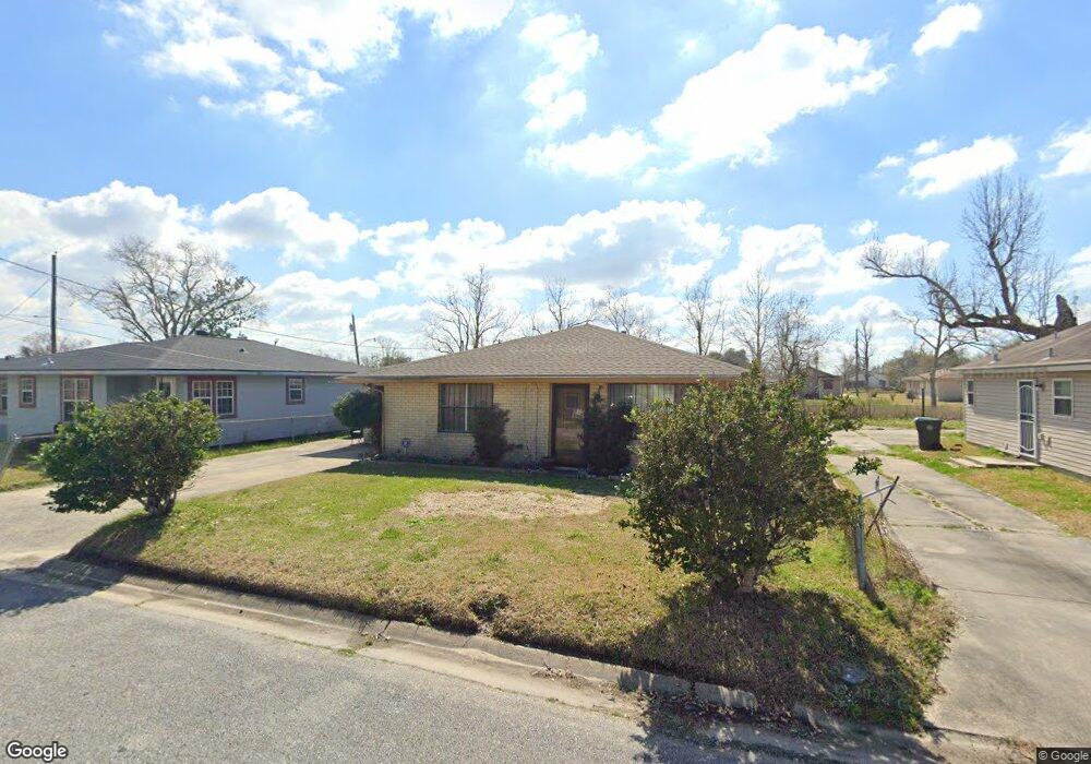 2008 Pinehurst St, Lake Charles, LA 70601 - photo 1